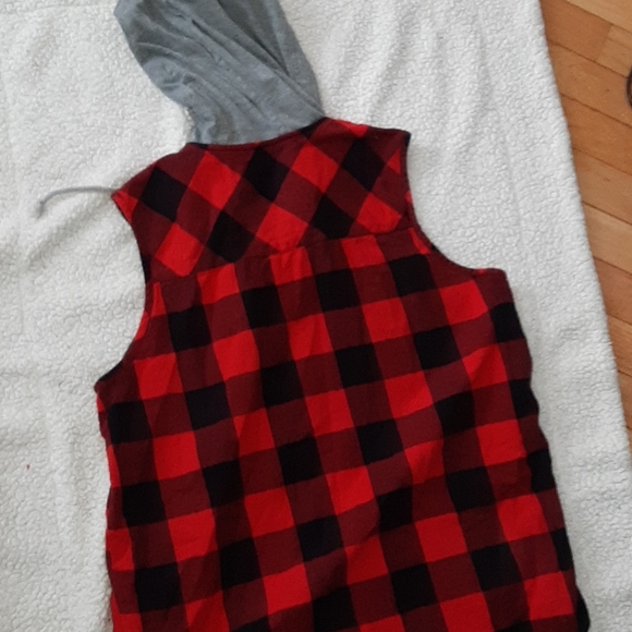 Flannel Boyfriend Fit Vest - Picture 3 of 3